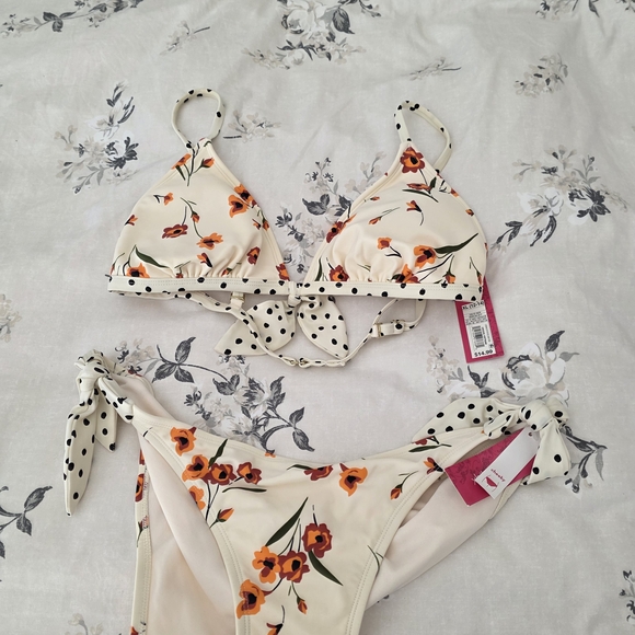 Xhilaration Cream and Orange Floral Bikini - Picture 1 of 7